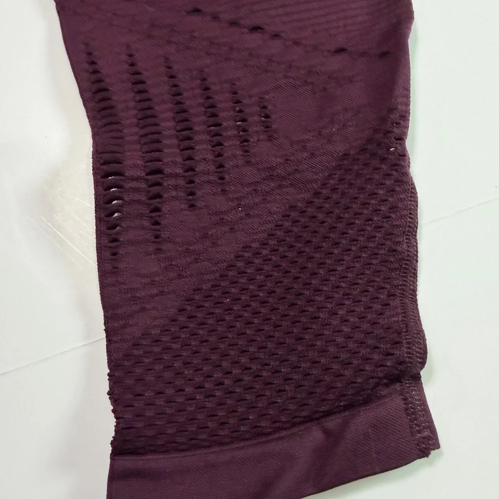 Athleta Women's Dark Purple/maroon Leggings - Picture 2 of 8